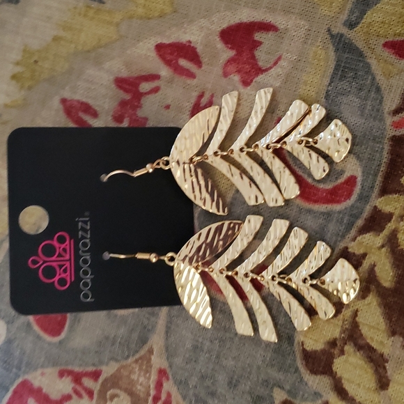 Paparazzi gold Palm Lagoon earrings